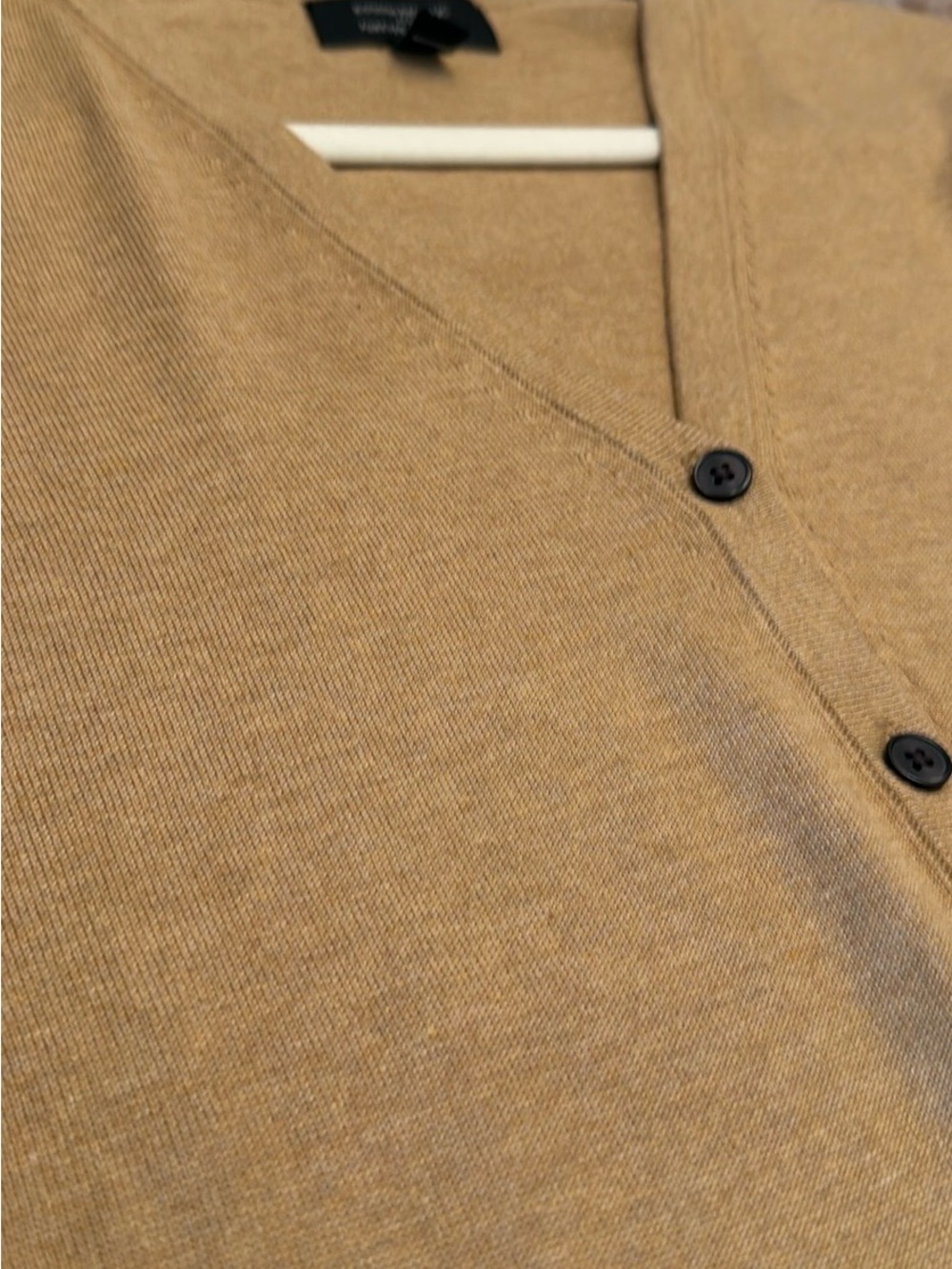 Banana Republic Women's Tan/Beige  Button-Front V-Neck Cardigan